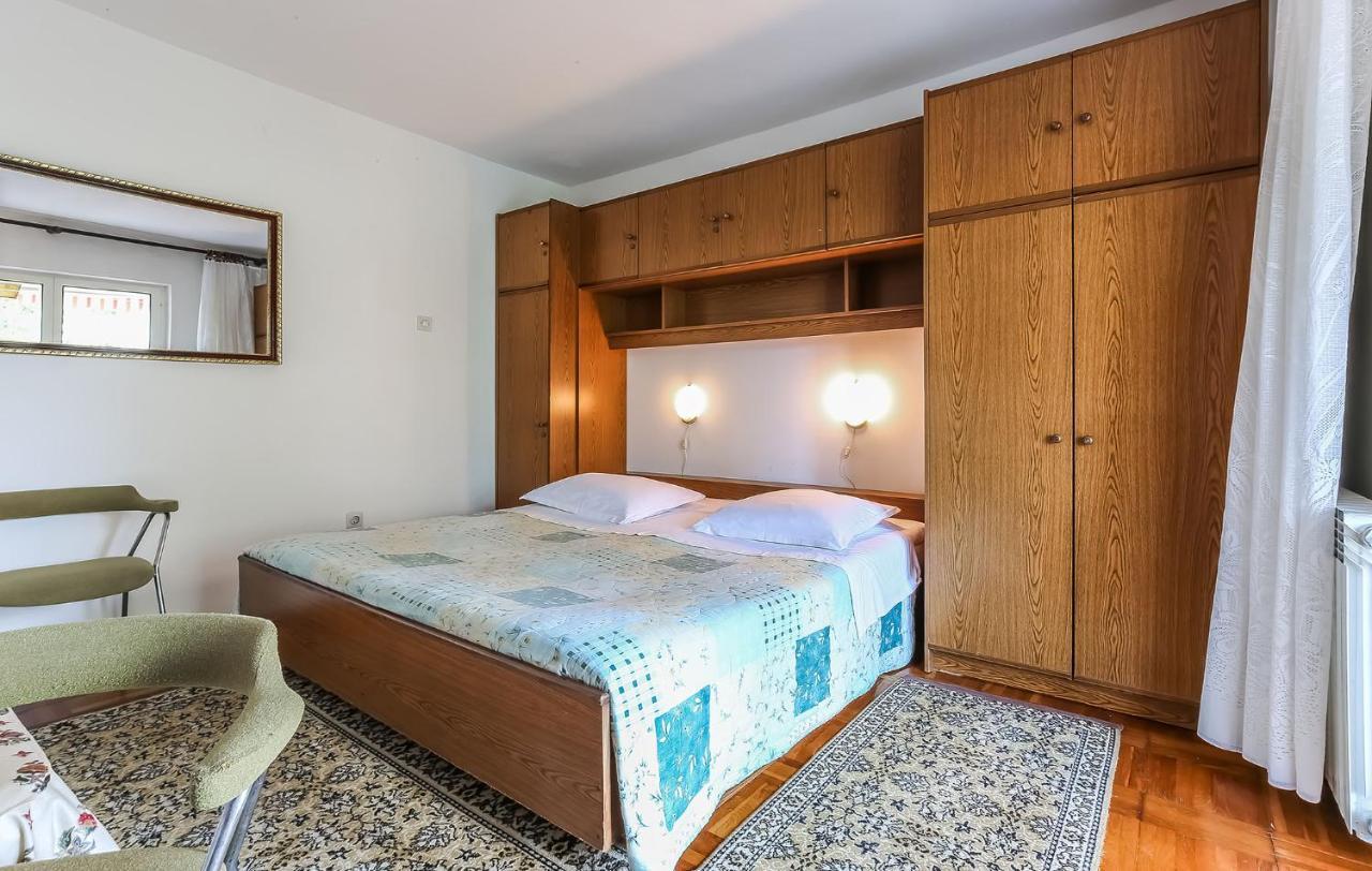 Ana Apartment Porec Exterior photo